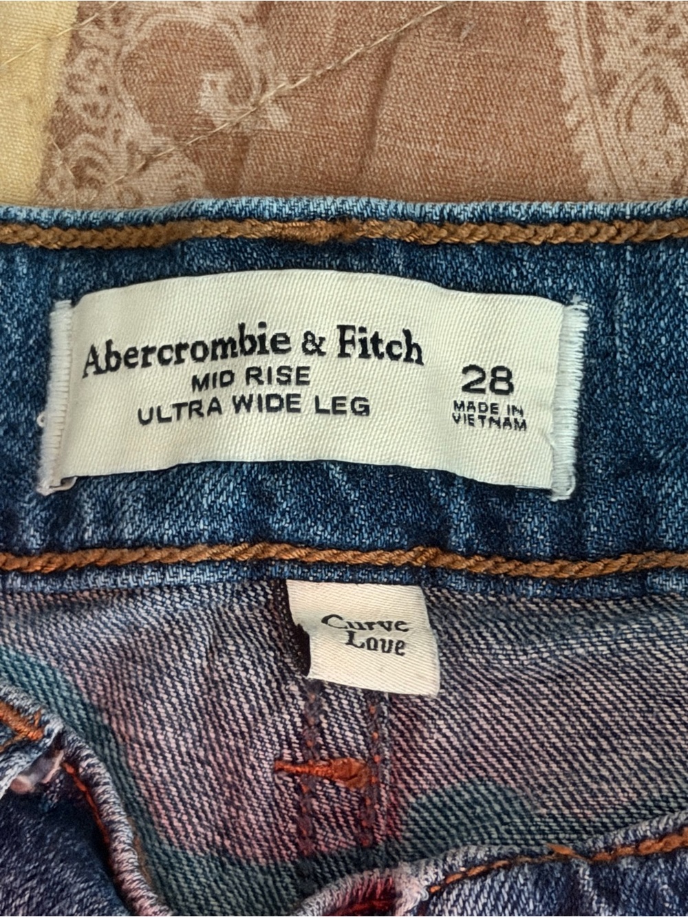 Abercrombie & Fitch Mid Rise Ultra Wide Leg Jeans - Blue